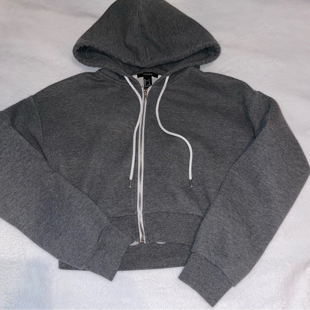 Forever 21 cropped hoodie size small